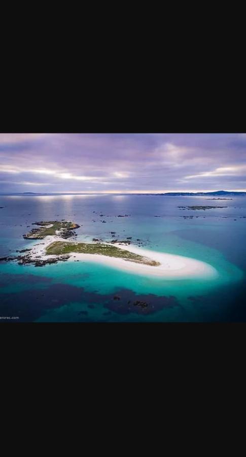 Casa Vacacional Illa De Arousa ภายนอก รูปภาพ